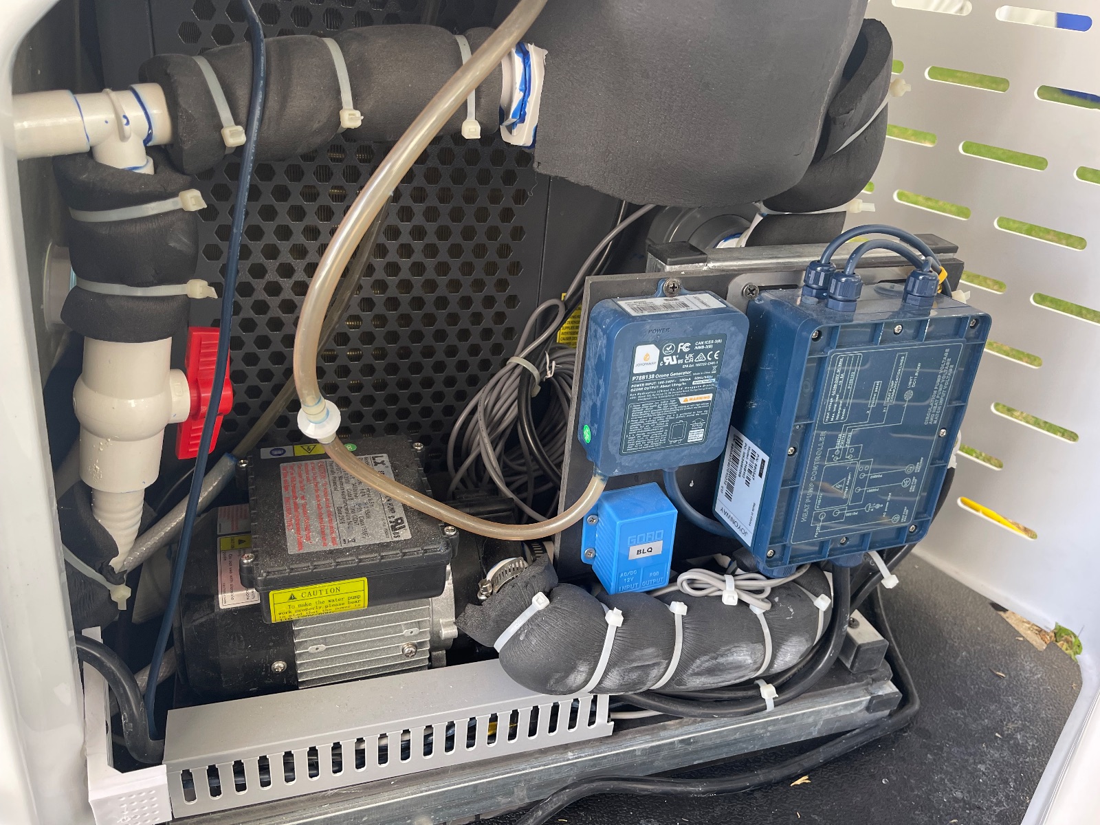 Air in cold plunge filter housing causing flow error — The Cold Standard
